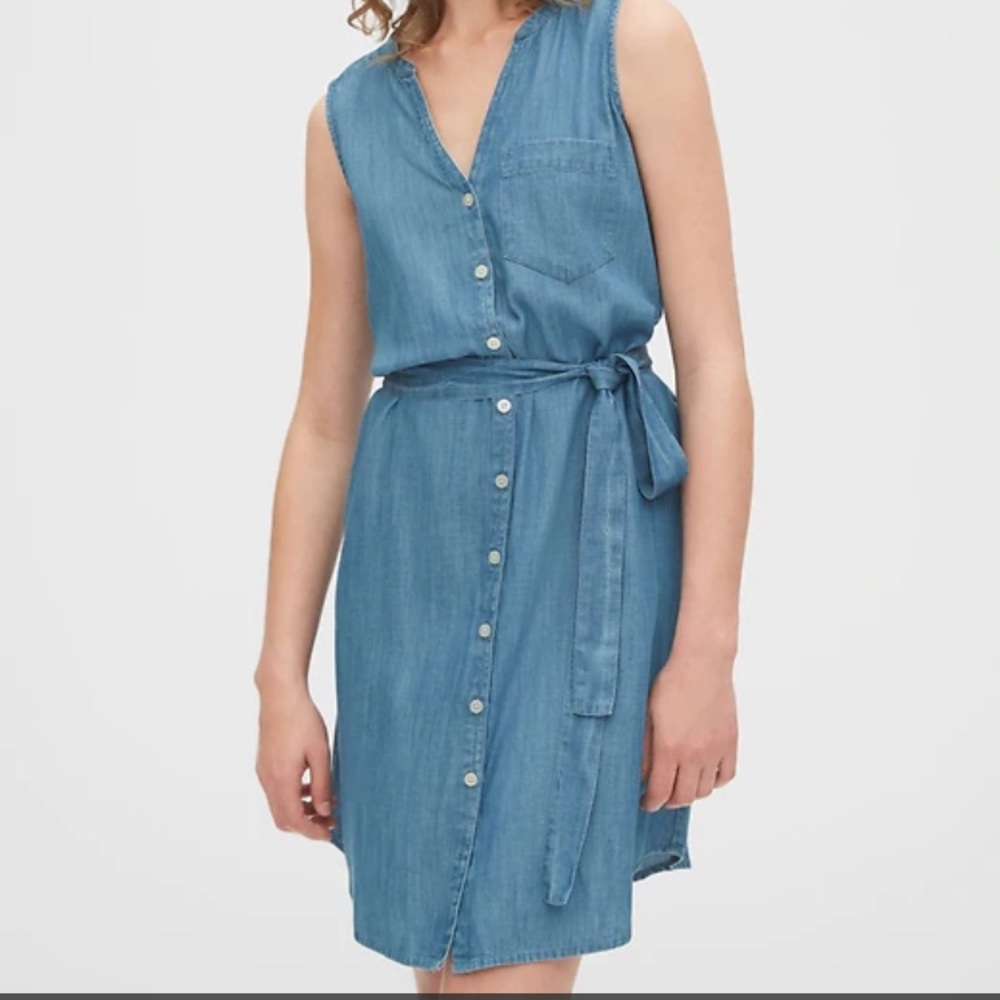 Gap Chambray denim sleeveless dress size L